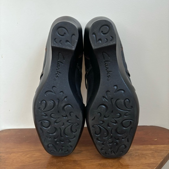 Clark’s wedge heeled leather shoes - Picture 8 of 8